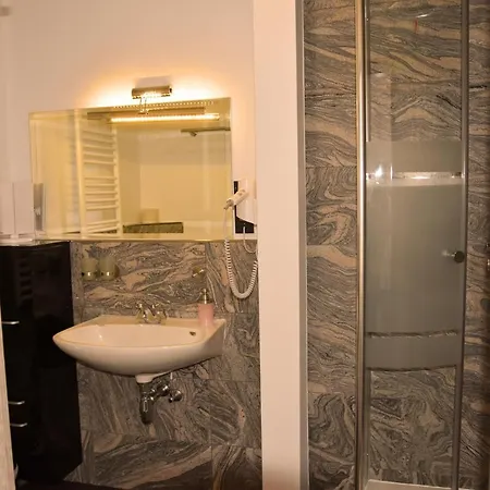 ホテル Walsroder Hof ヴァルスローデ